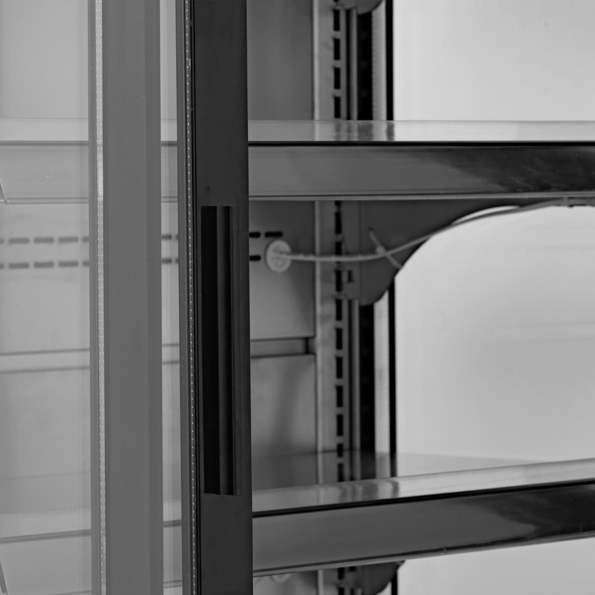 BLIZZARD 1.5m Multi Deck With Sliding Glass Doors - Image 4