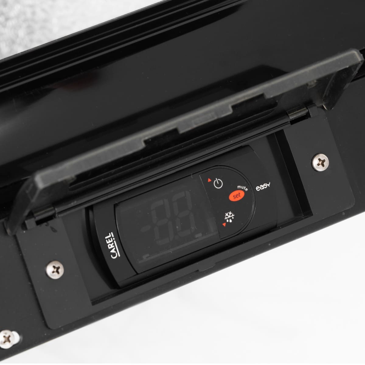 BLIZZARD Low Height Triple Hinged Glass Door Bottle Cooler - Image 5