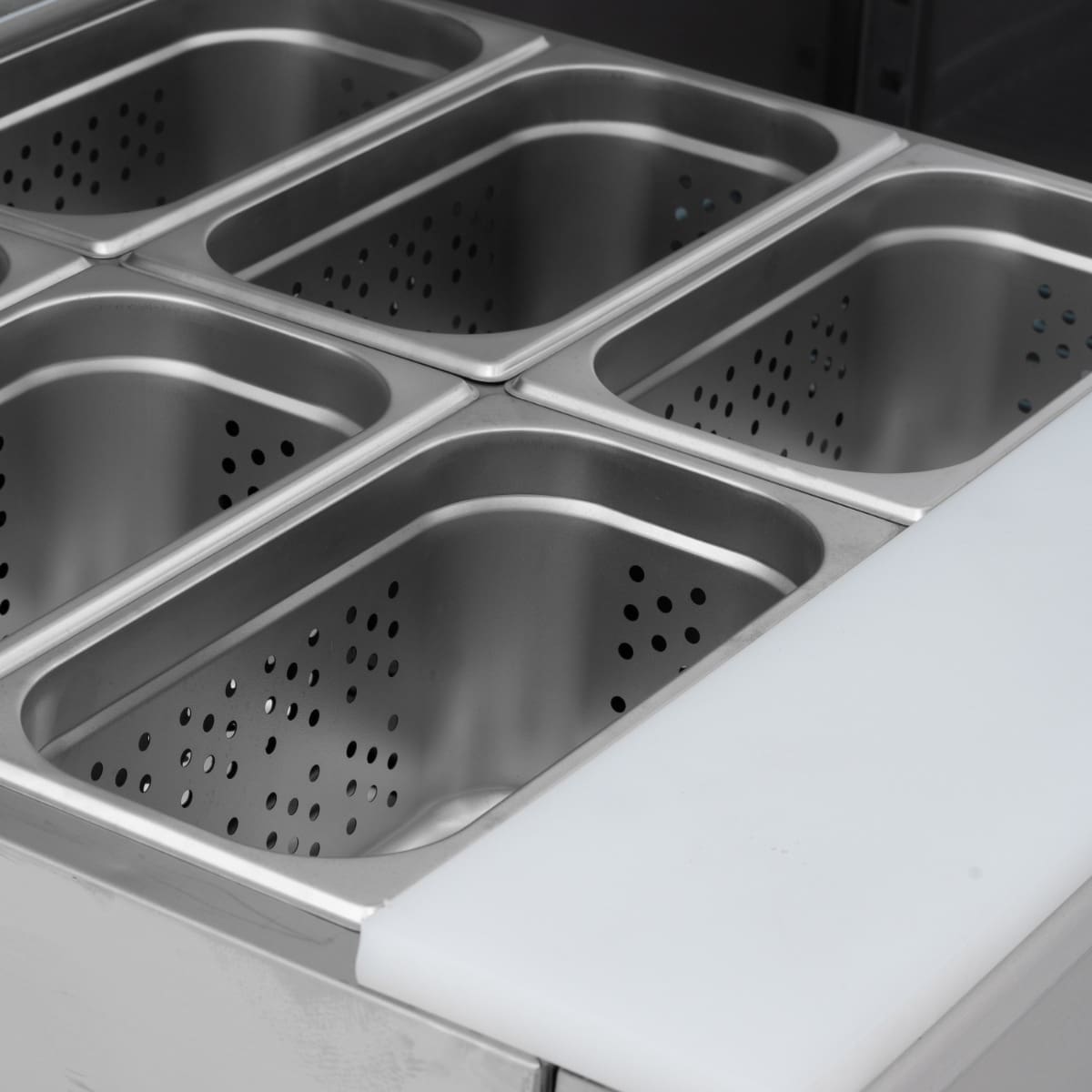 BLIZZARD Compact Single Door Refrigerated Saladette - Image 6